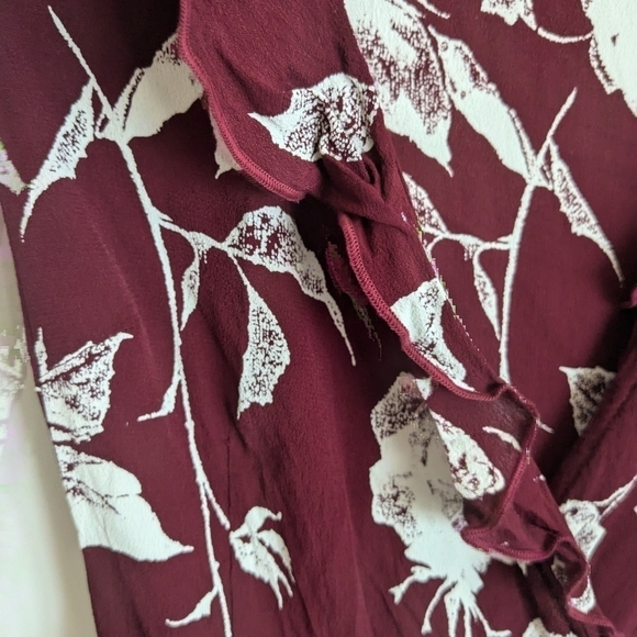 Dollz And Dames Floral Printed Wrap Dress - Picture 3 of 5